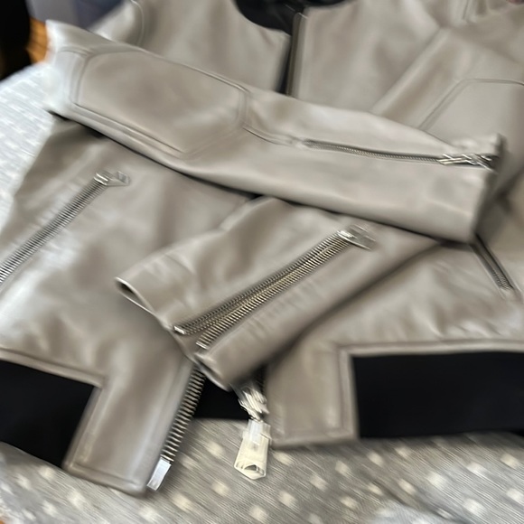 ⭐️HP⭐️MACKAGE GREY LAMBSKIN LEATHER BOMBER JACKET - Picture 13 of 16